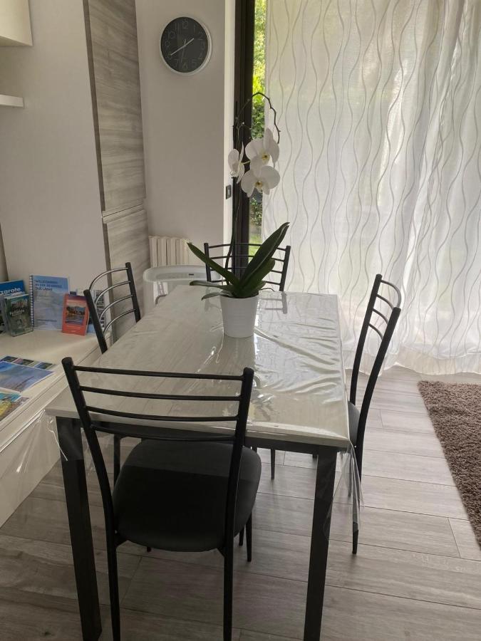 波尔莱扎Residenza I Laghi公寓 外观 照片